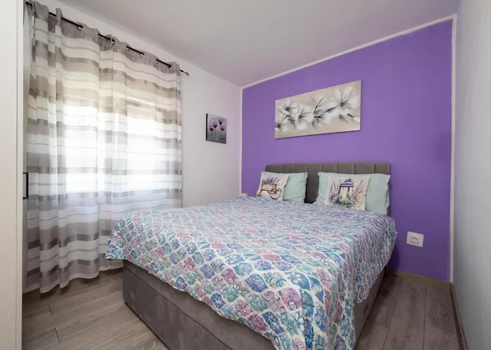 Lucija Appartement *